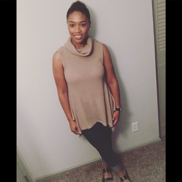 Meet your Posher, Kiara - Picture 1 of 2